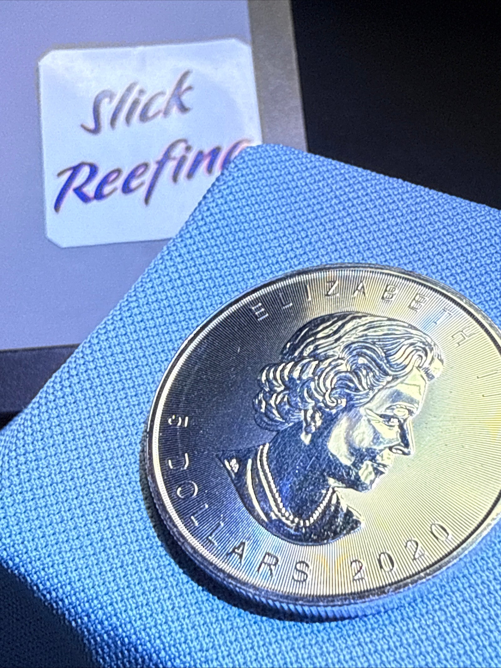 Silver Round • Elizabeth • Maple Leaf