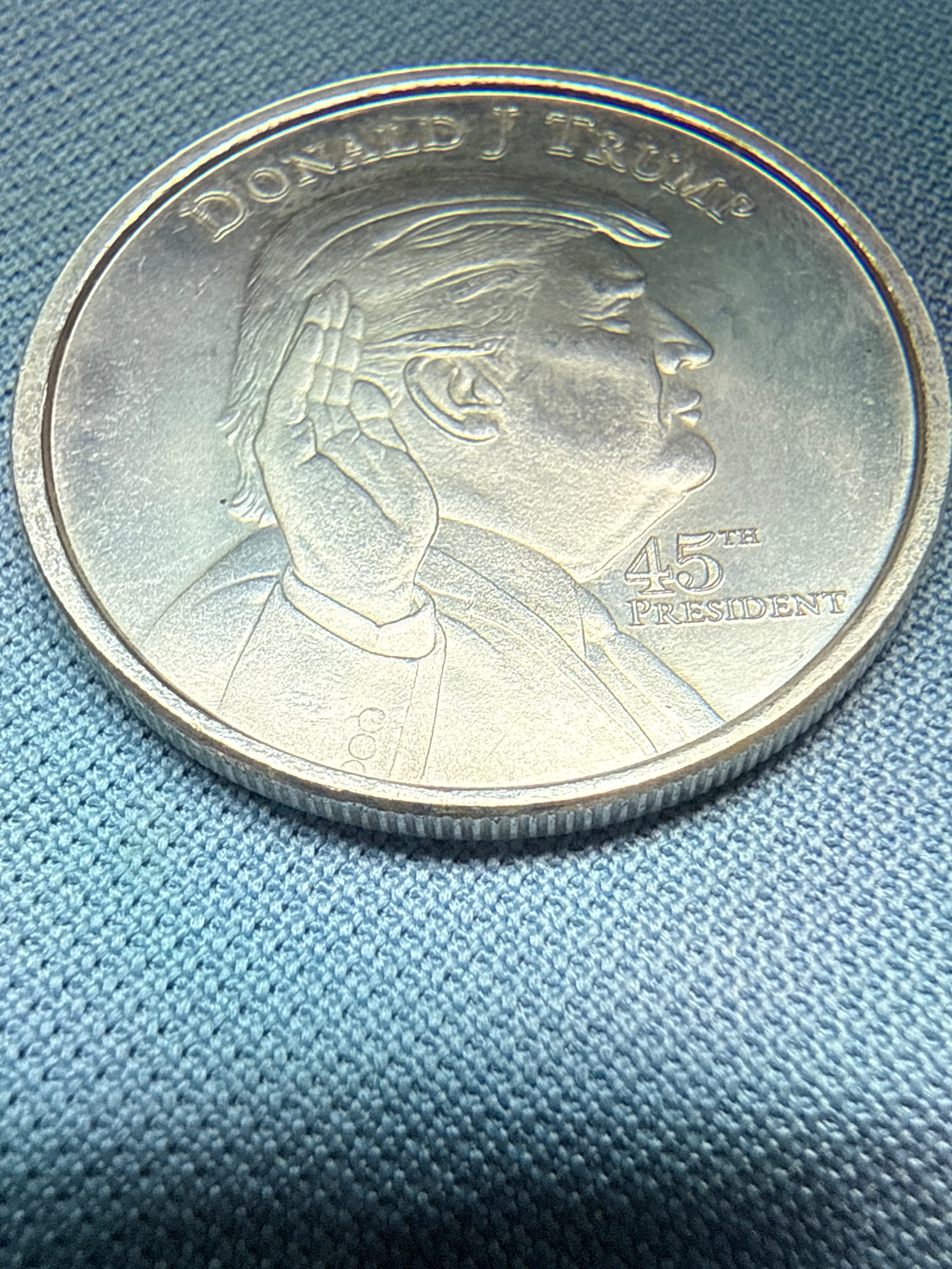Bullion Silver Round • Donald Trump ✋🏻 Coin 🪙 45th President Coin .999 Silver Round Bullion