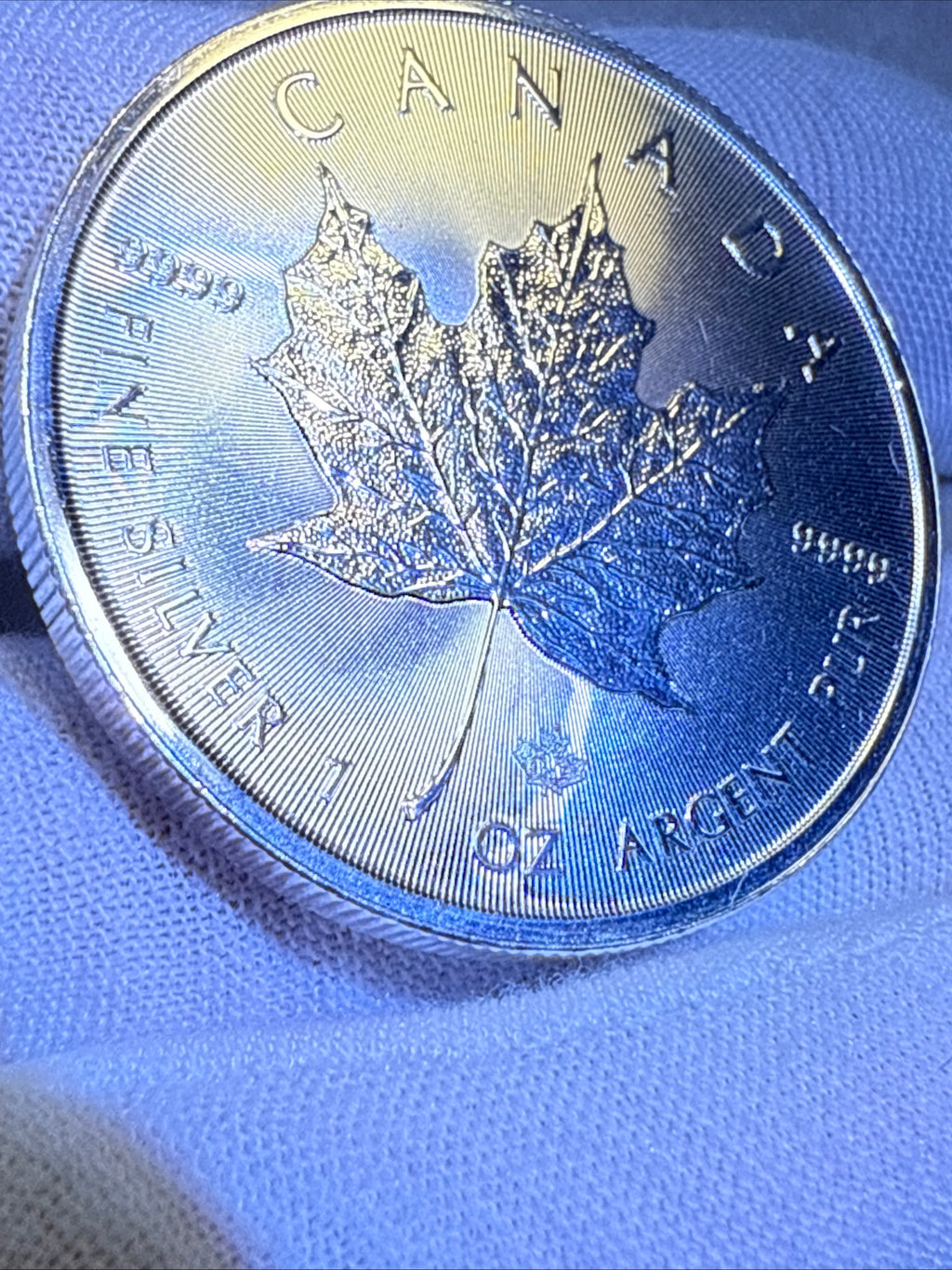 Silver Round • Elizabeth • Maple Leaf