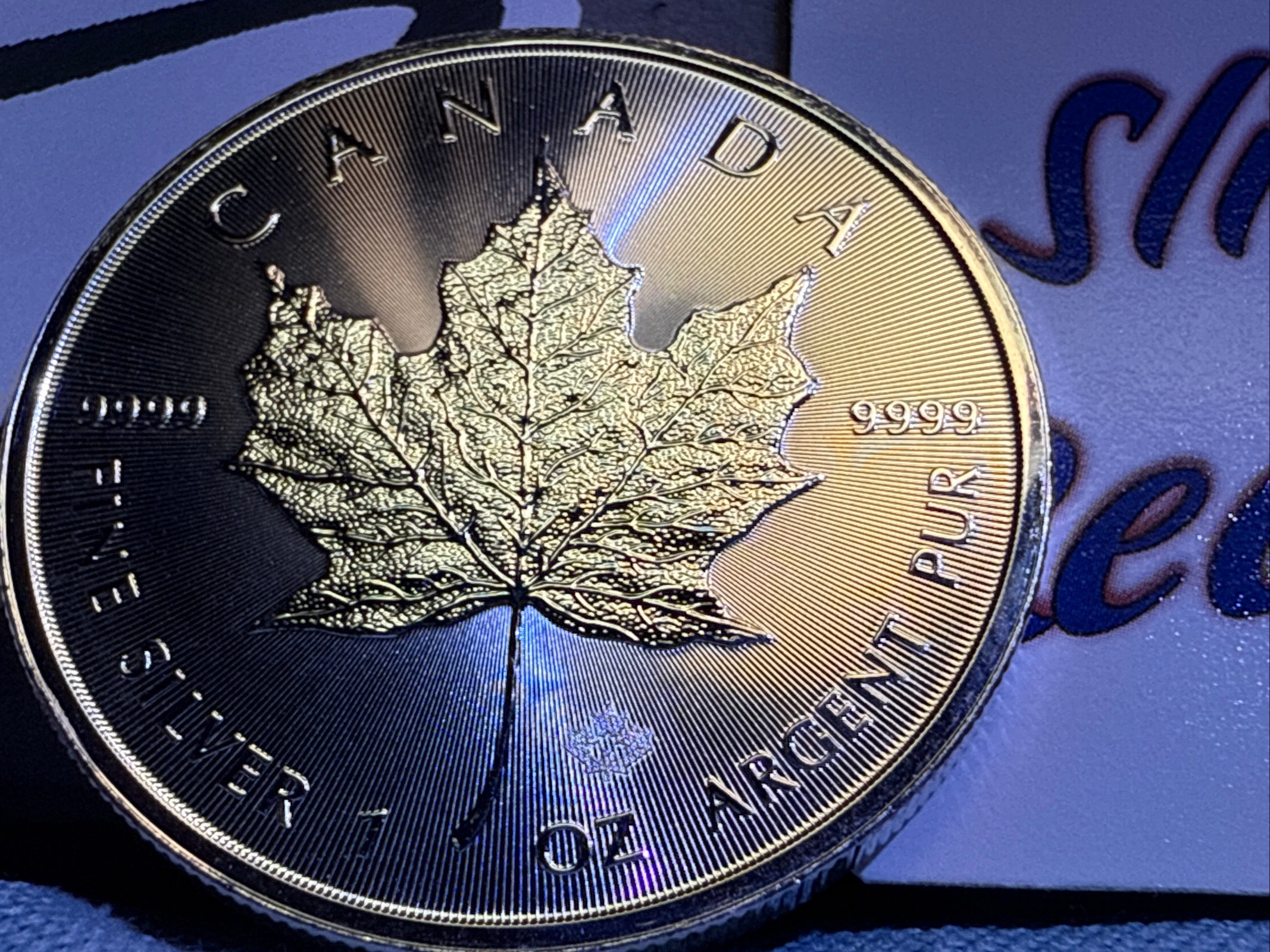 Silver Round • Elizabeth • Maple Leaf