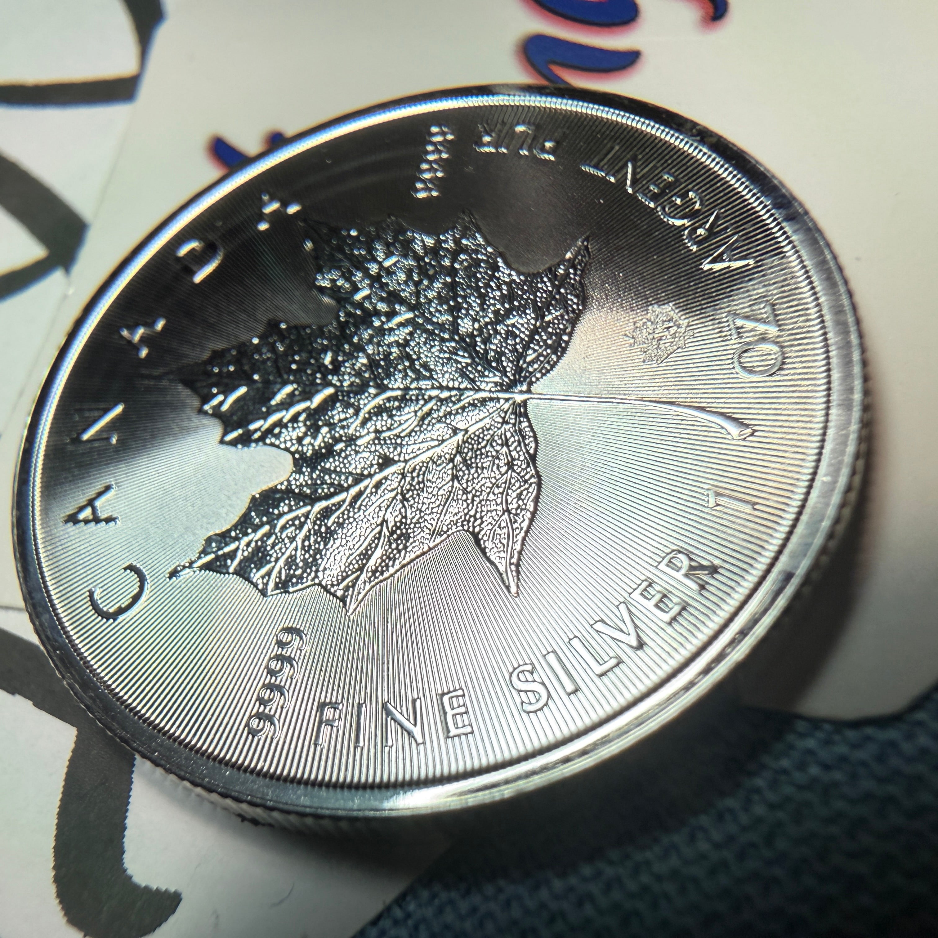 Queen Elizabeth Silver Round • Canada Maple Leaf 🍁  .999 Silver Round Bullion